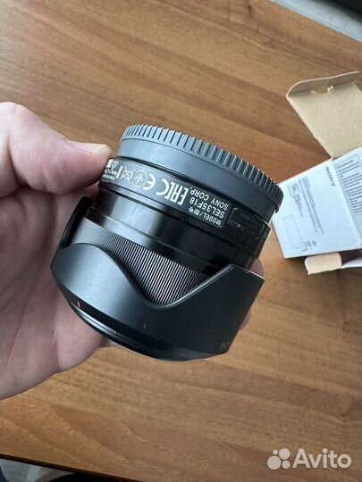 Sony e 35mm f 1.8