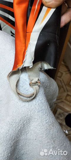 Горнолыжный спусковой комбинезон