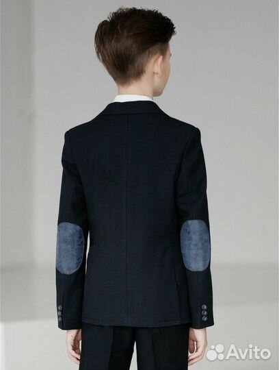 Новый пиджак на мальчика