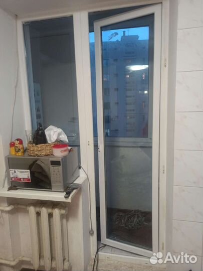 Дверь входная деревянная с коробкой