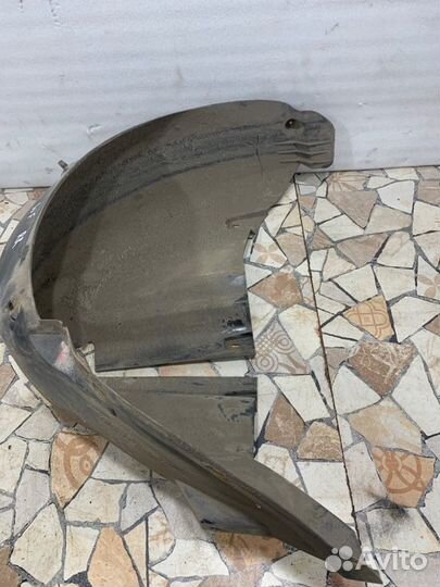 Подкрылок Skoda Fabia хэтчбэк 1.4 BXW 2008