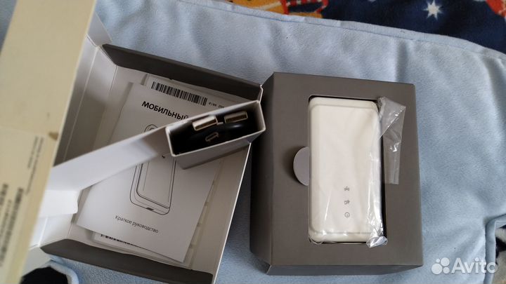 Мобильный роутер yota 1qdlzzz0st2