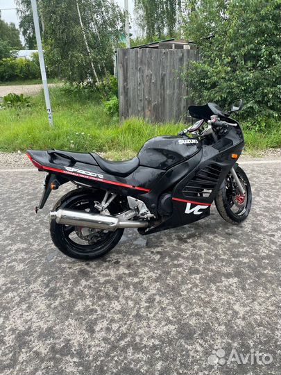 Suzuki rf400