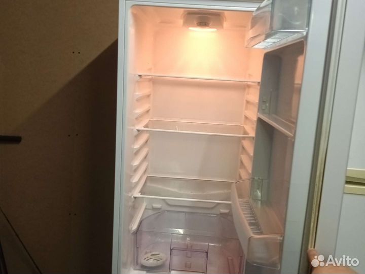 Холодильник Ханса 180/54/60