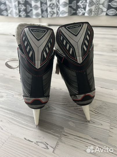 Хоккейные коньки bauer детские 28 размера