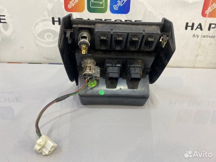 Накладка на центральную консоль (торпеды) Geely