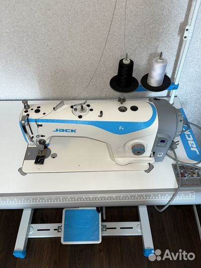 Промышленная швейная машина Jack JK F4 HL-7