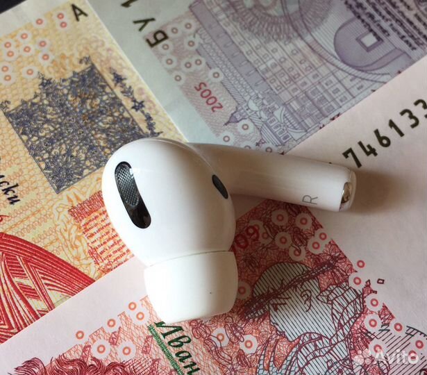 Правый наушник Apple AirPods Pro (R) A2083