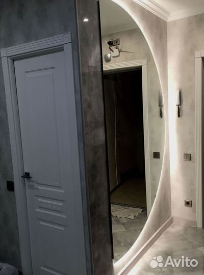 Зеркало в прихожую с подсветкой