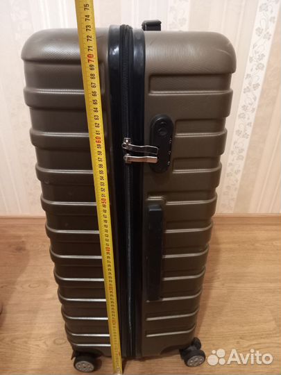 Чемодан большой XL