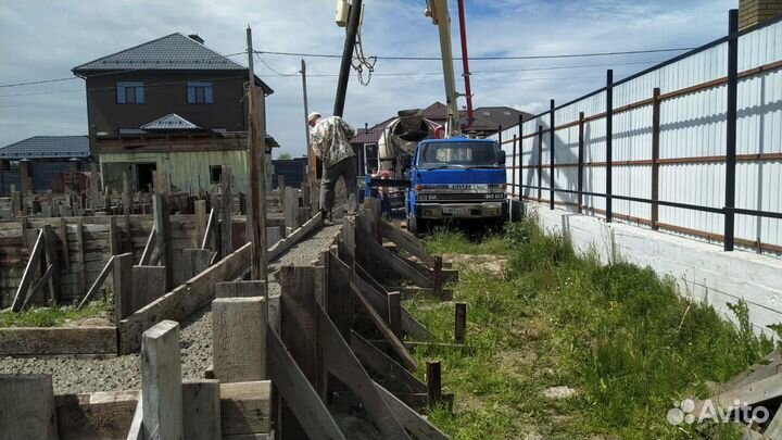 Автобетононасос Isuzu U-CVR 70K, 1989