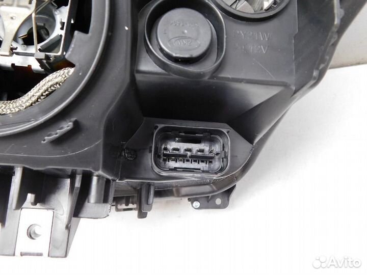 Фара правая BMW 3-Series/M3