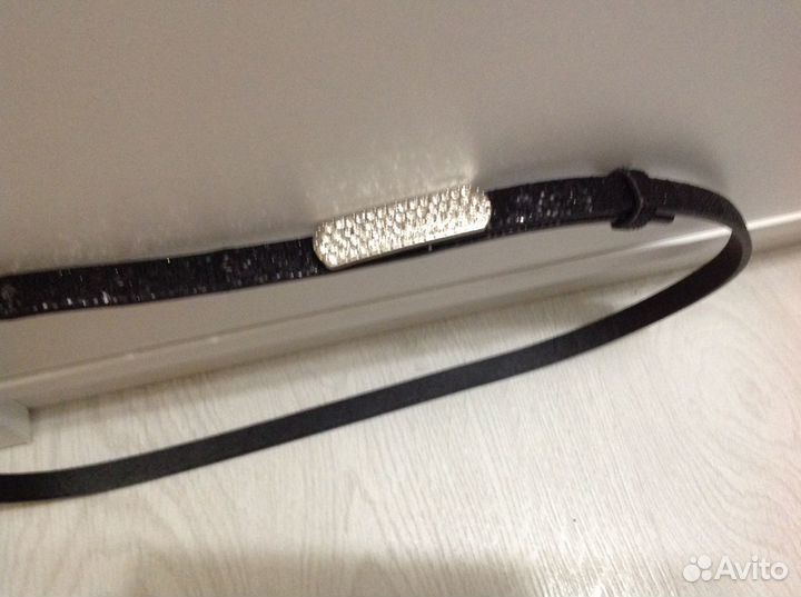 Женский ремешок с пряжкой со стразами
