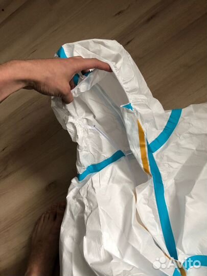 Комбинезон защитный одноразовый