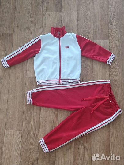 Спортивный костюм