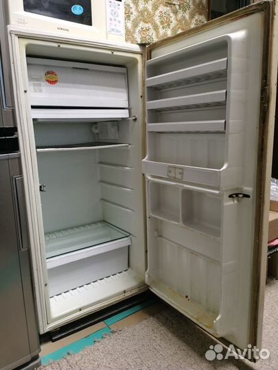 Холодильник Бирюса