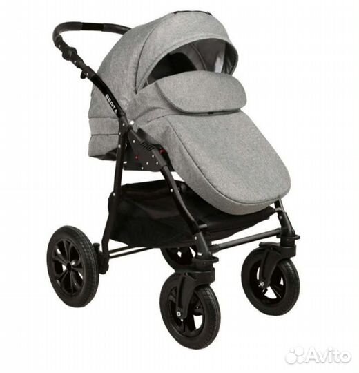 Коляска 3 в 1 с автолюлькой