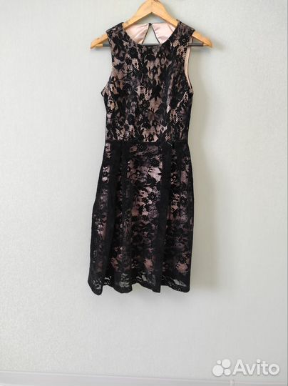 Платье нарядное женское