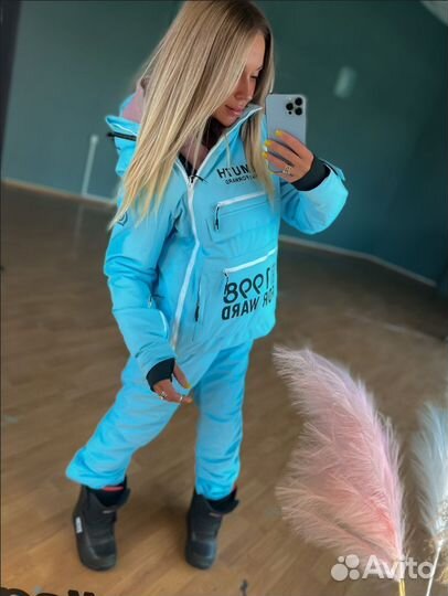 Анорак женский горнолыжный голубой