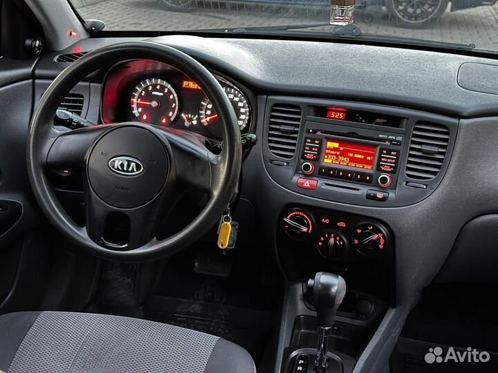 Kia Rio 1.4 AT, 2010, 195 900 км