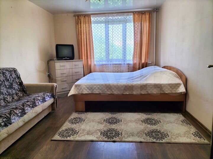 2-к. квартира, 70 м², 2/6 эт.