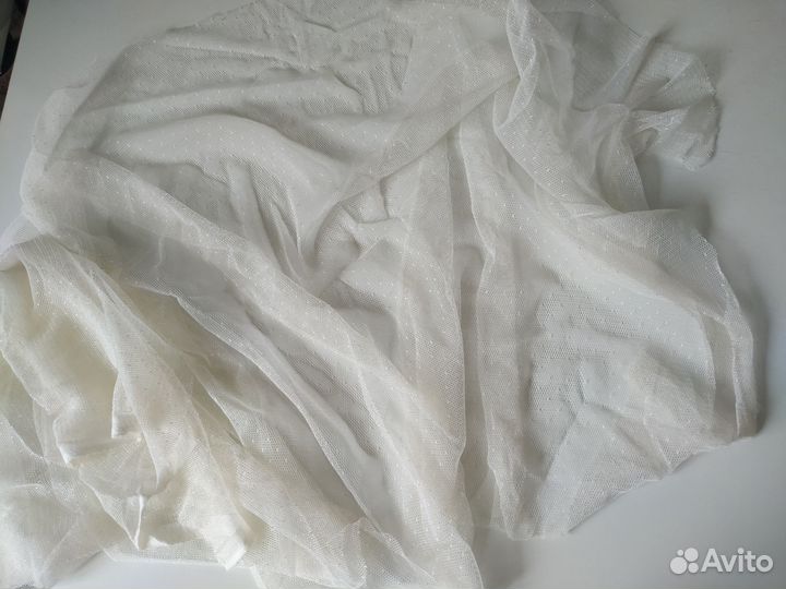 Отрез ткани кружево