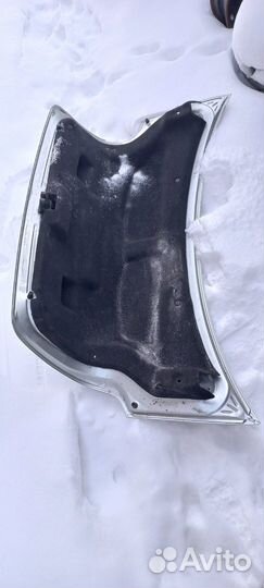 Крышка багажника Toyota Avensis 2 2003-2008