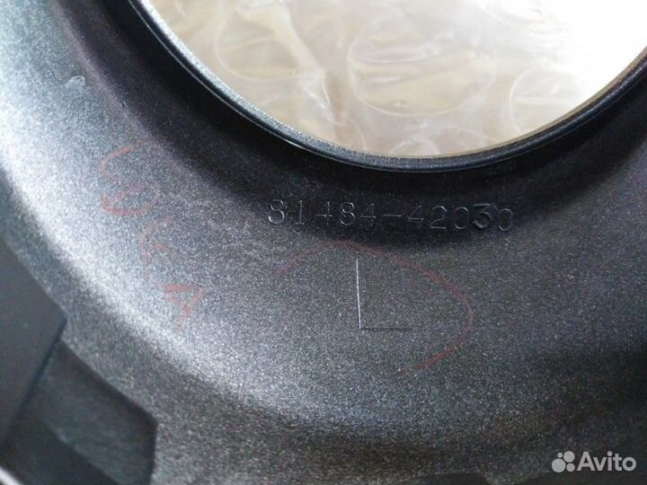 Накладка противотуманной фары передняя левая