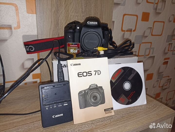 Canon EOS 7D body + карта памяти