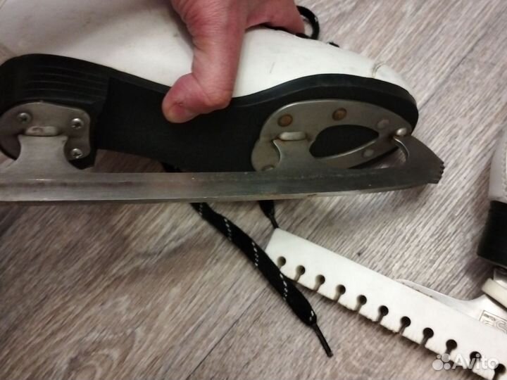 Коньки детские 35 размер