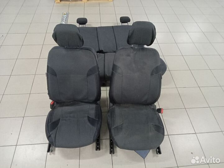 Сиденья комплект Лада Гранта Лифтбек