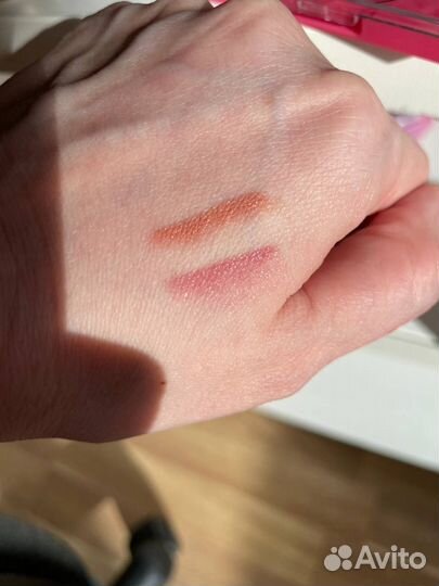 Косметика 14 предметов. Тени, помады, тушь, блеск