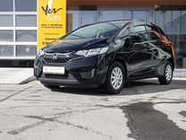 Honda Fit 1.3 CVT, 2016, 125 500 км, с пробегом, цена 1 017 000 руб.