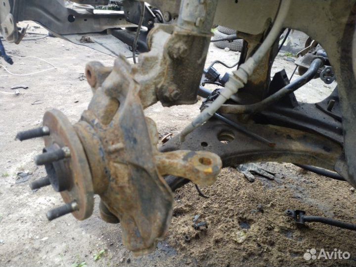 Кулак поворотный Kia Spectra 1.6 S6D 2008