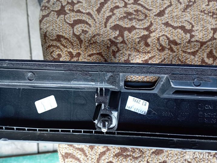 Накладка крышки багажника рено дастер 2021г