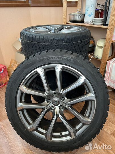 Зимние колеса для Volvo xc90 r20