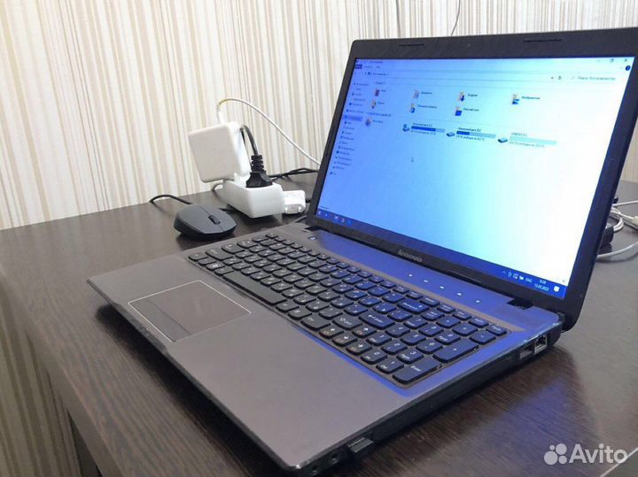 Игровой ноутбук Lenovo z570