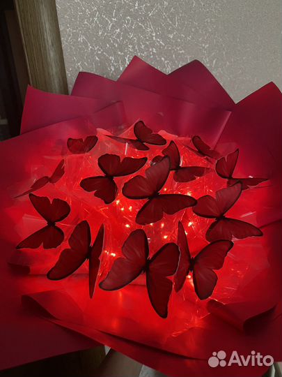 Букеты из светящихся бабочек