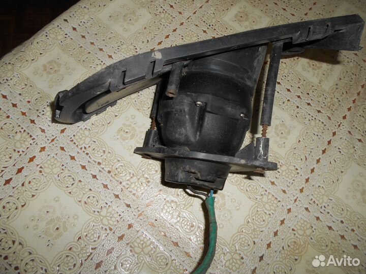 Фара противотуманная Мазда