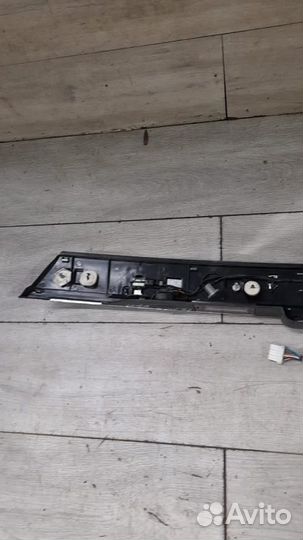 Накладка крышки багажника Jeep Grand Cherokee Wk2