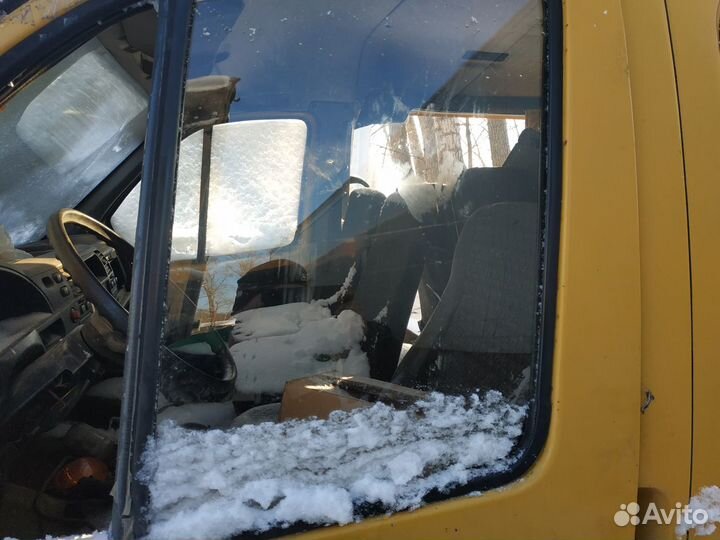 Газель стекла