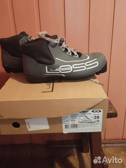 Продам лыжи