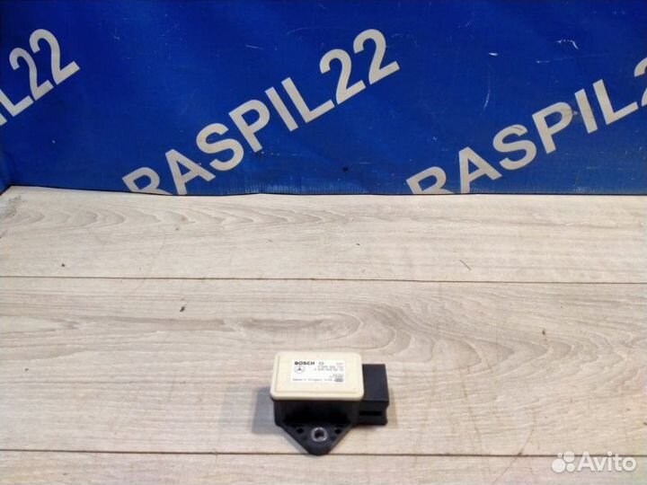 Датчик ускорения Mercedes-Benz 212.054 E 300 212