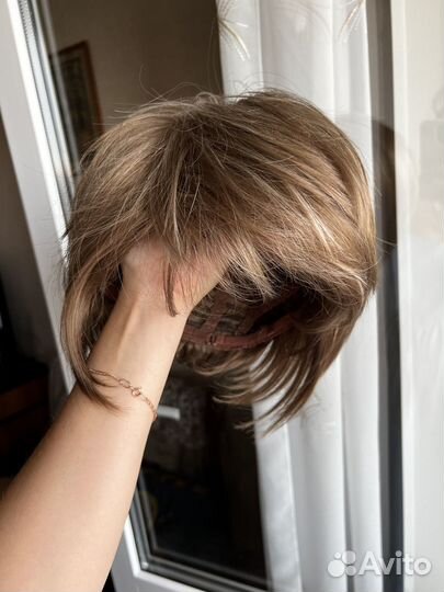 Парик женский