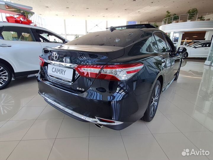 Toyota Camry 2.5 AT, 2023