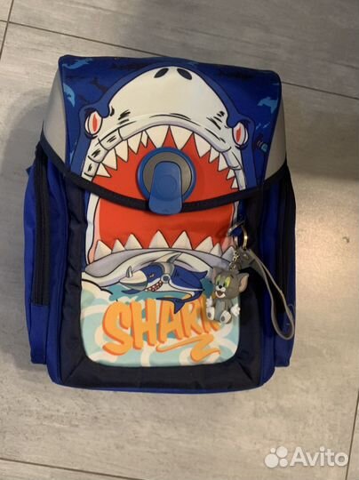 Рюкзак школьный