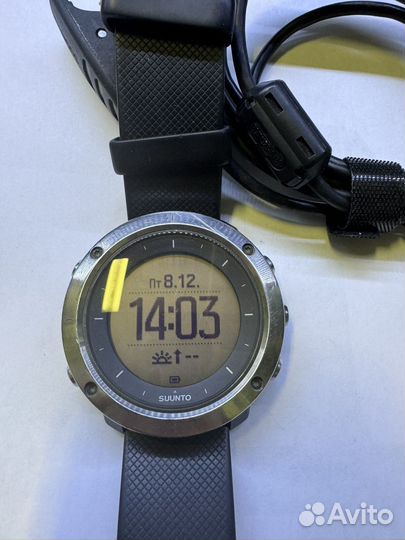 Часы suunto traverse