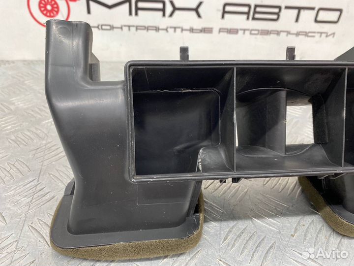 Б/У воздуховод отопителя передний Audi A6 С5 ALF