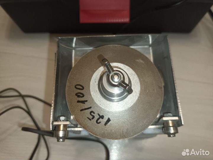 Машинка для кантов горных лыж и сноубордов