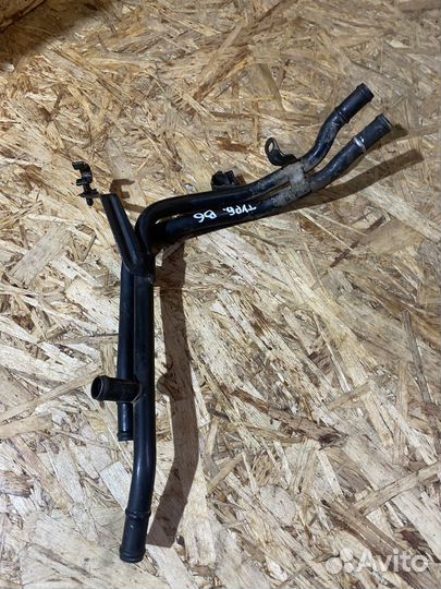 Трубка системы охлаждения VW Passat B6 05-10